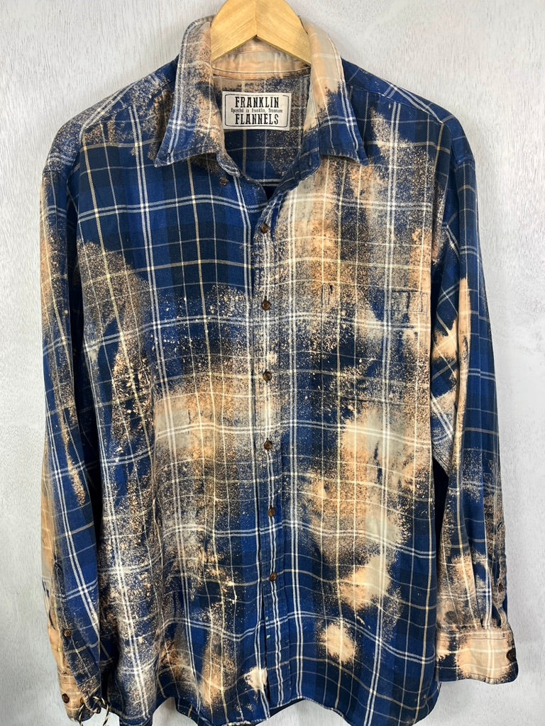 Vintage Navy Blue, Black, White and Cream Flannel Size Large