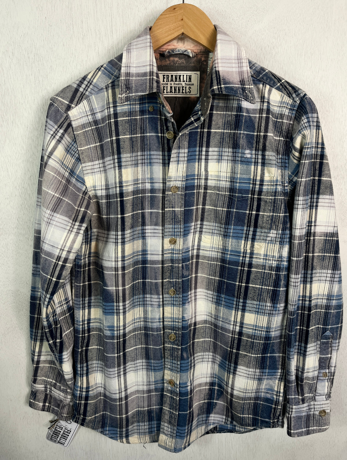 Vintage Navy, Light Blue, White and Grey Flannel Size Small