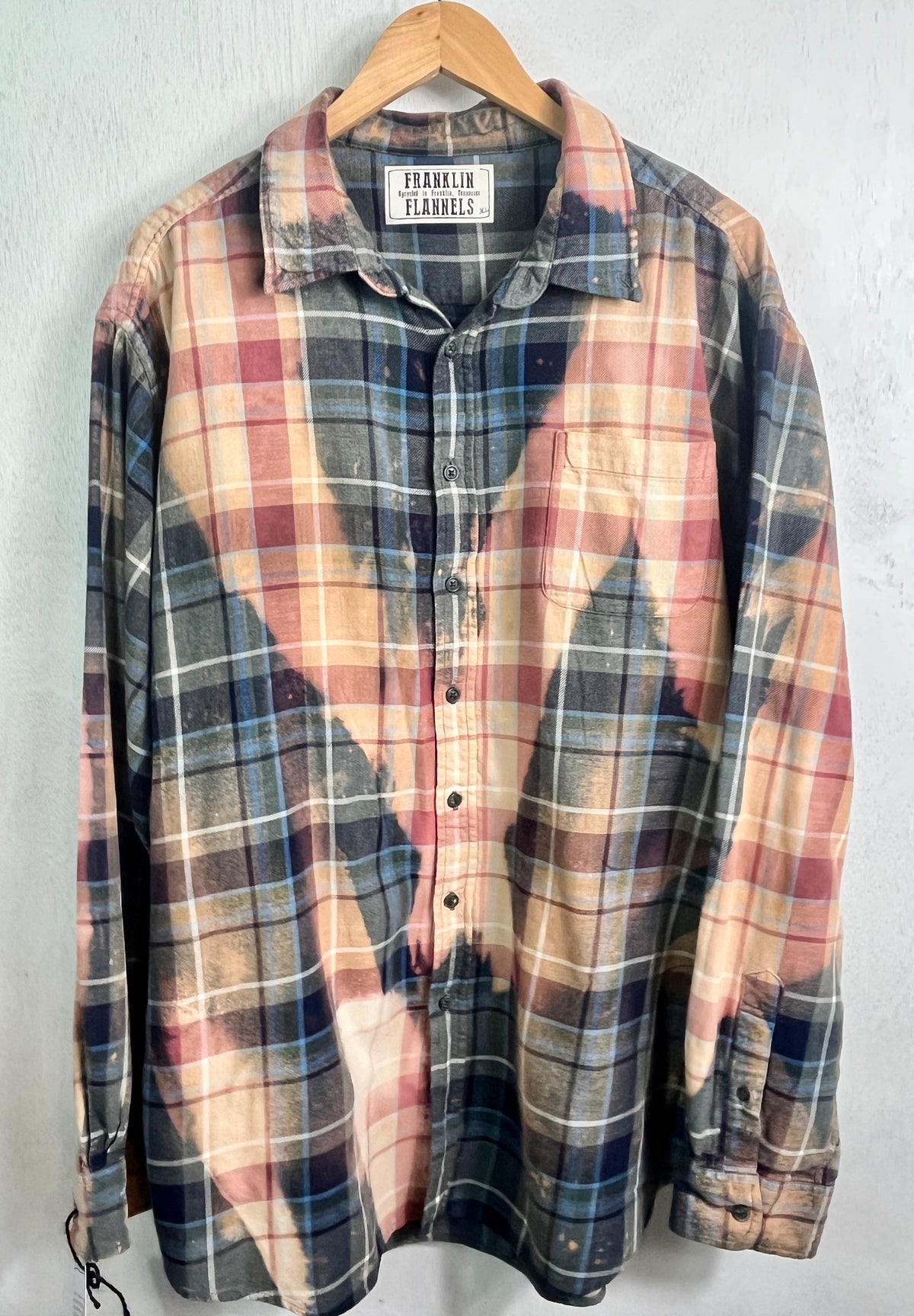 Vintage Grey, Black, Blue, Rose and Peach Flannel Size XXL
