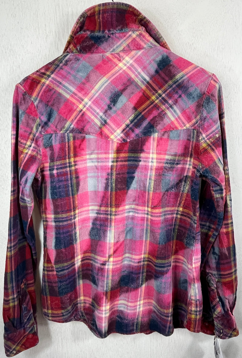 Vintage Pink, Navy Blue, Yellow and White Flannel Size Small