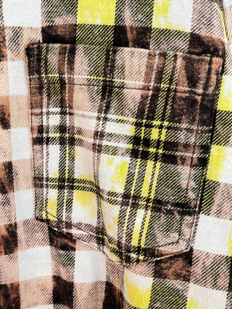 Vintage Yellow, White, Black and Peach Flannel Size Small