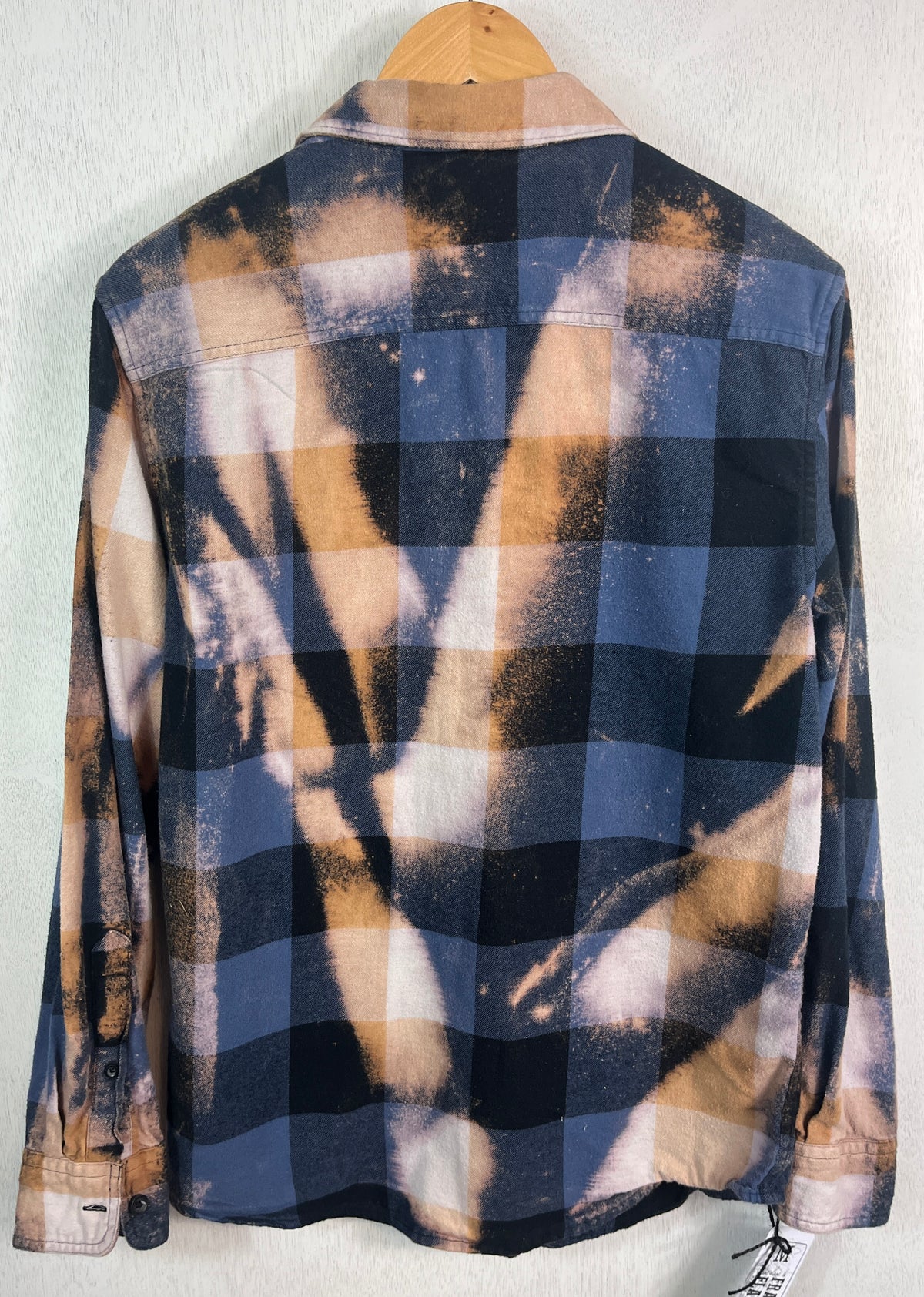 Vintage Blue, Navy, Gold and Pale Pink Flannel Size Medium