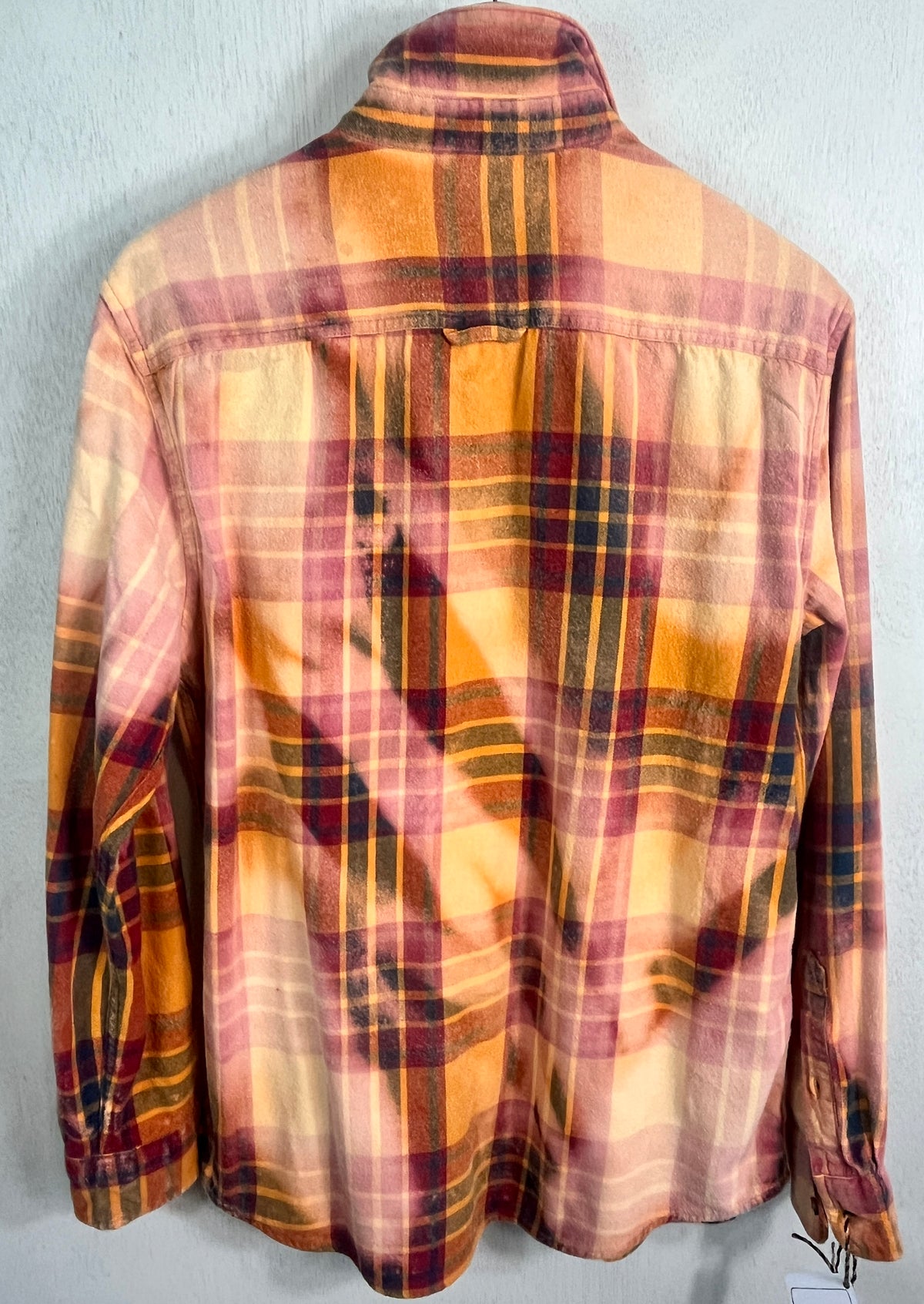 Vintage Orange, Red, Pink and Navy Flannel Size Large