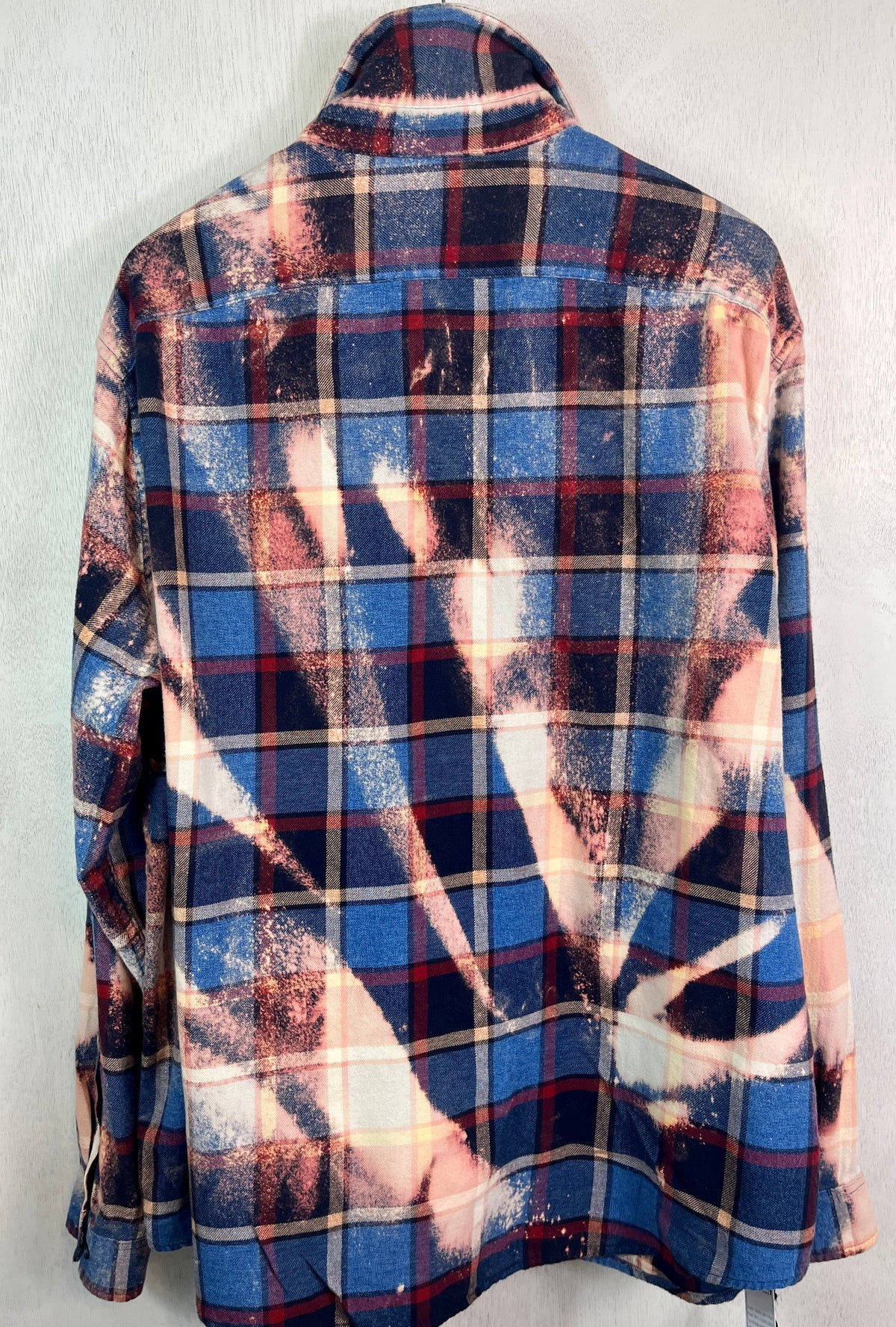 Vintage Blue, Navy, Red, Peach and White Flannel Size XL
