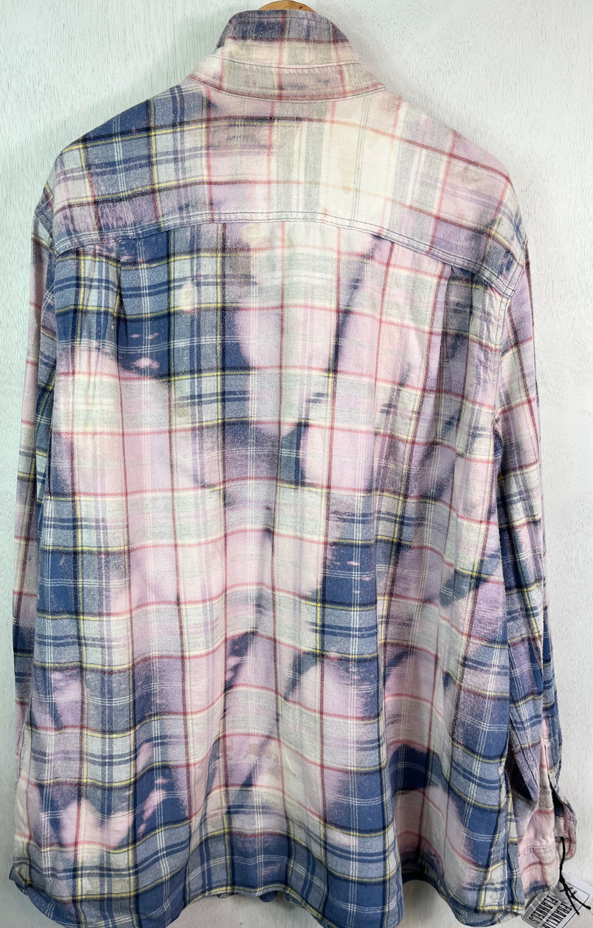 Vintage Pink, Lilac, Blue and White Flannel Size XL Tall