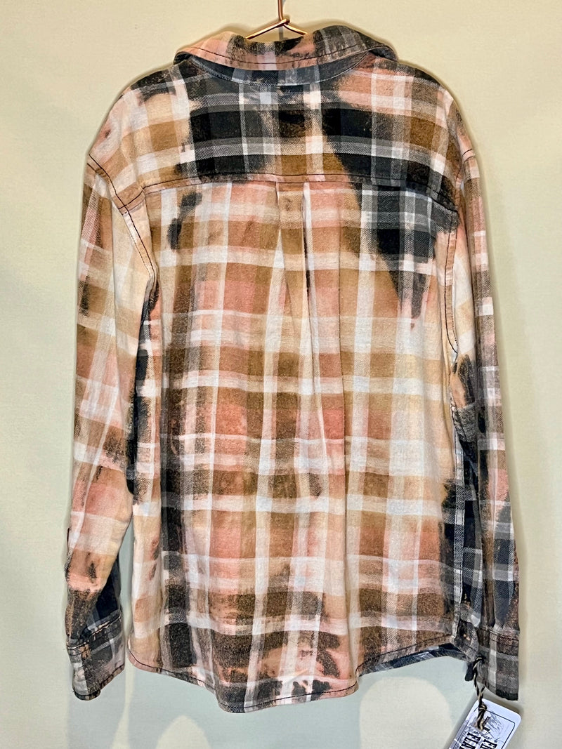 Vintage Black, White and Peach Flannel Size Large