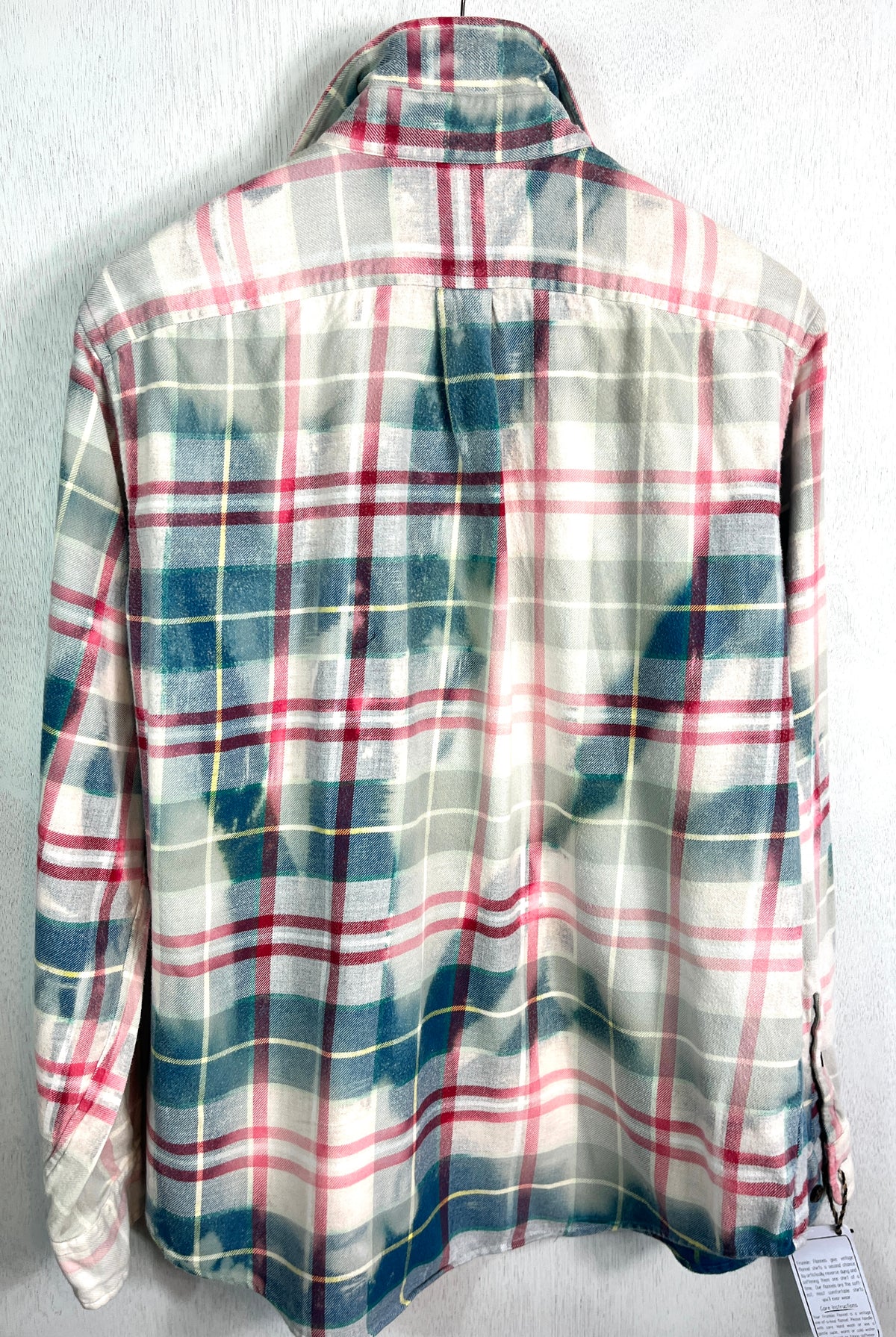 Vintage Turquoise, Red, White and Pink Flannel Size Medium