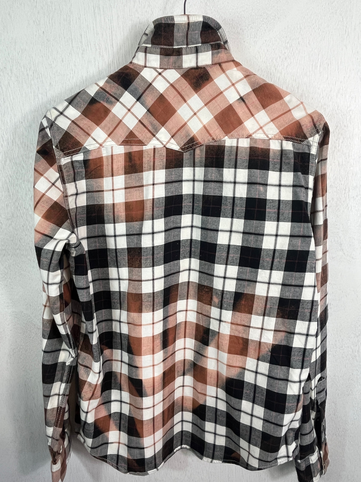 Vintage Western Style, Black, Rust and White Flannel Size Medium