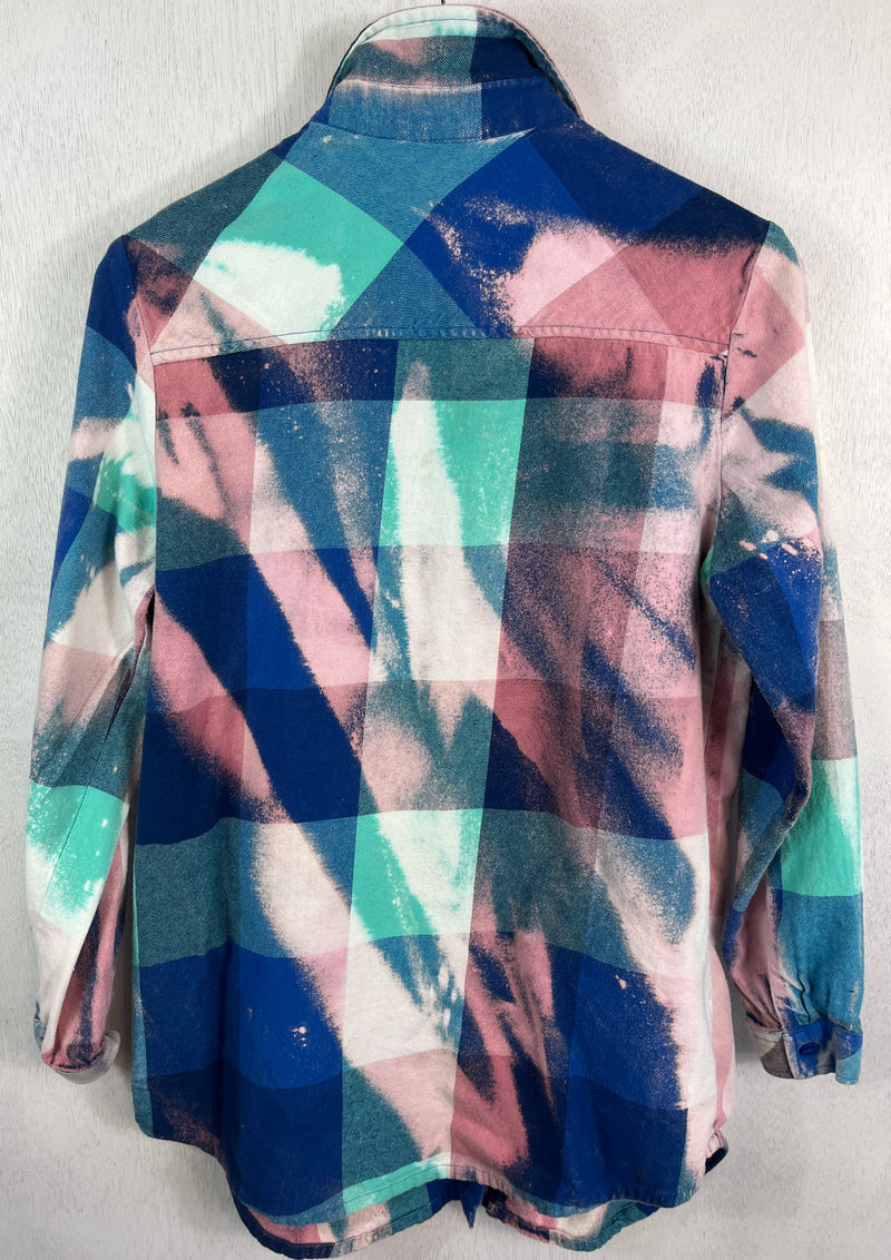 Vintage Turquoise, Royal Blue, White and Pink Flannel Size Small