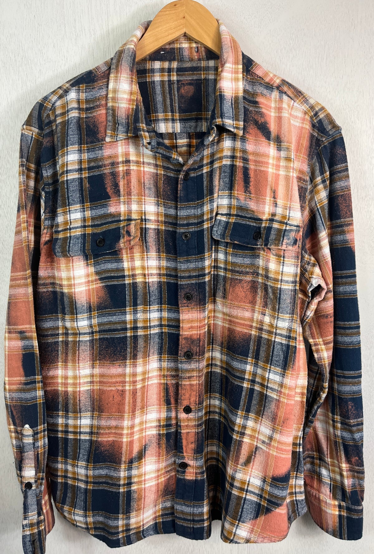 Vintage Navy Blue, White, Gold and Peach Flannel Size XL
