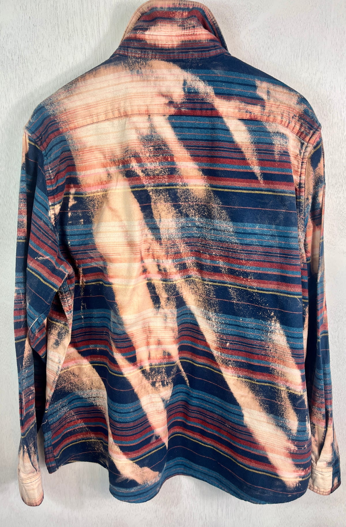 Vintage Blue, Pink, Peach and Gold Flannel Size Large