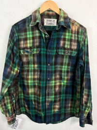 Vintage Green, Navy, Black and Dusty Rose Flannel Size Small