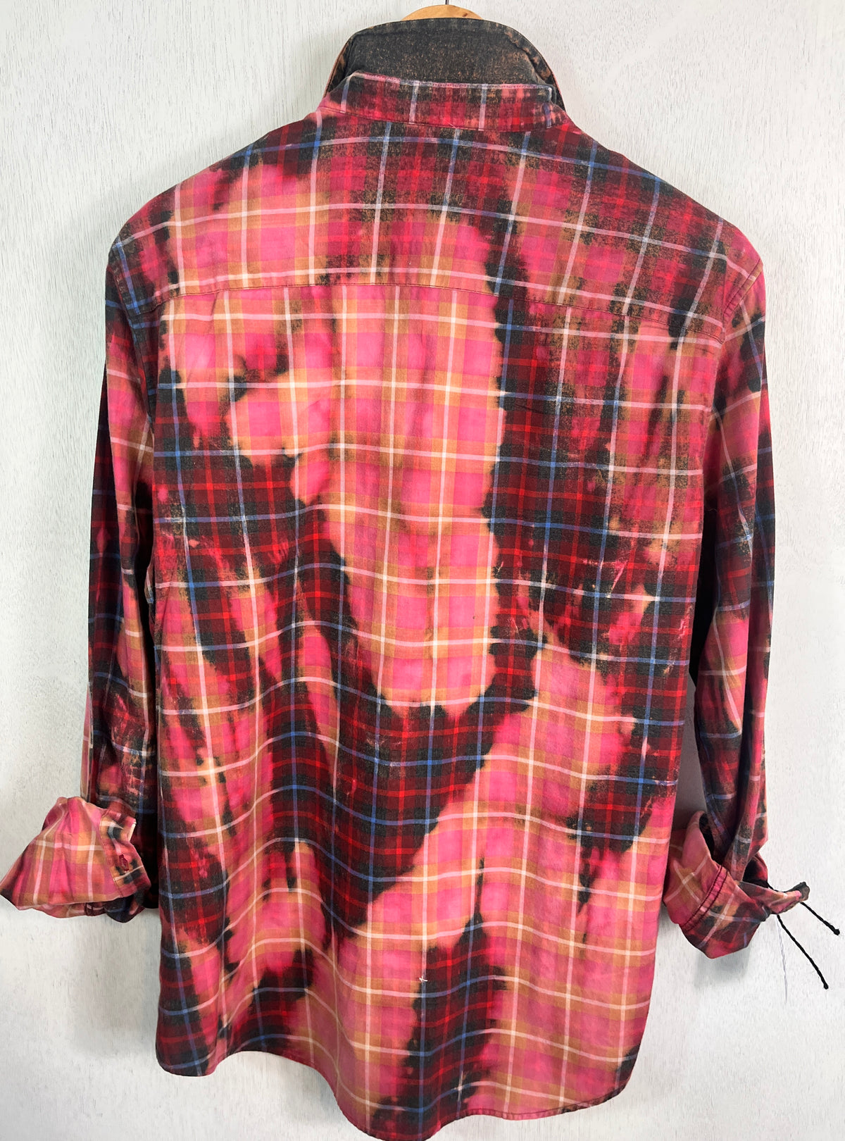 Vintage Red, Pink, Blue and Black Lightweight Cotton Size Medium