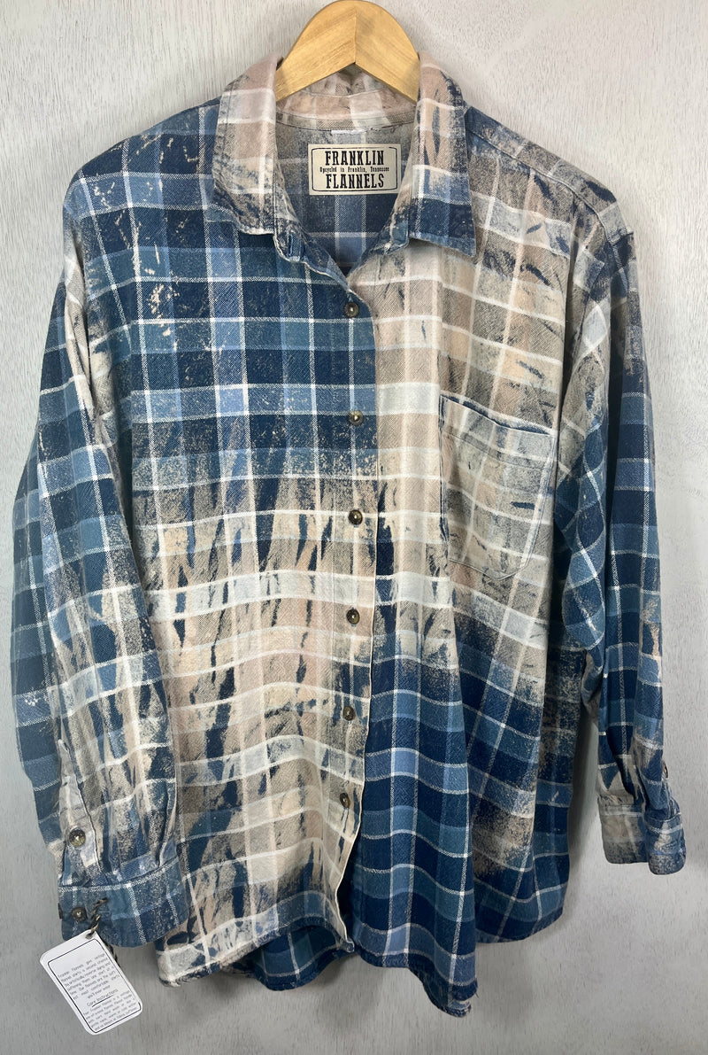 Vintage Navy, Light Blue, Grey and Cream Flannel Size XL