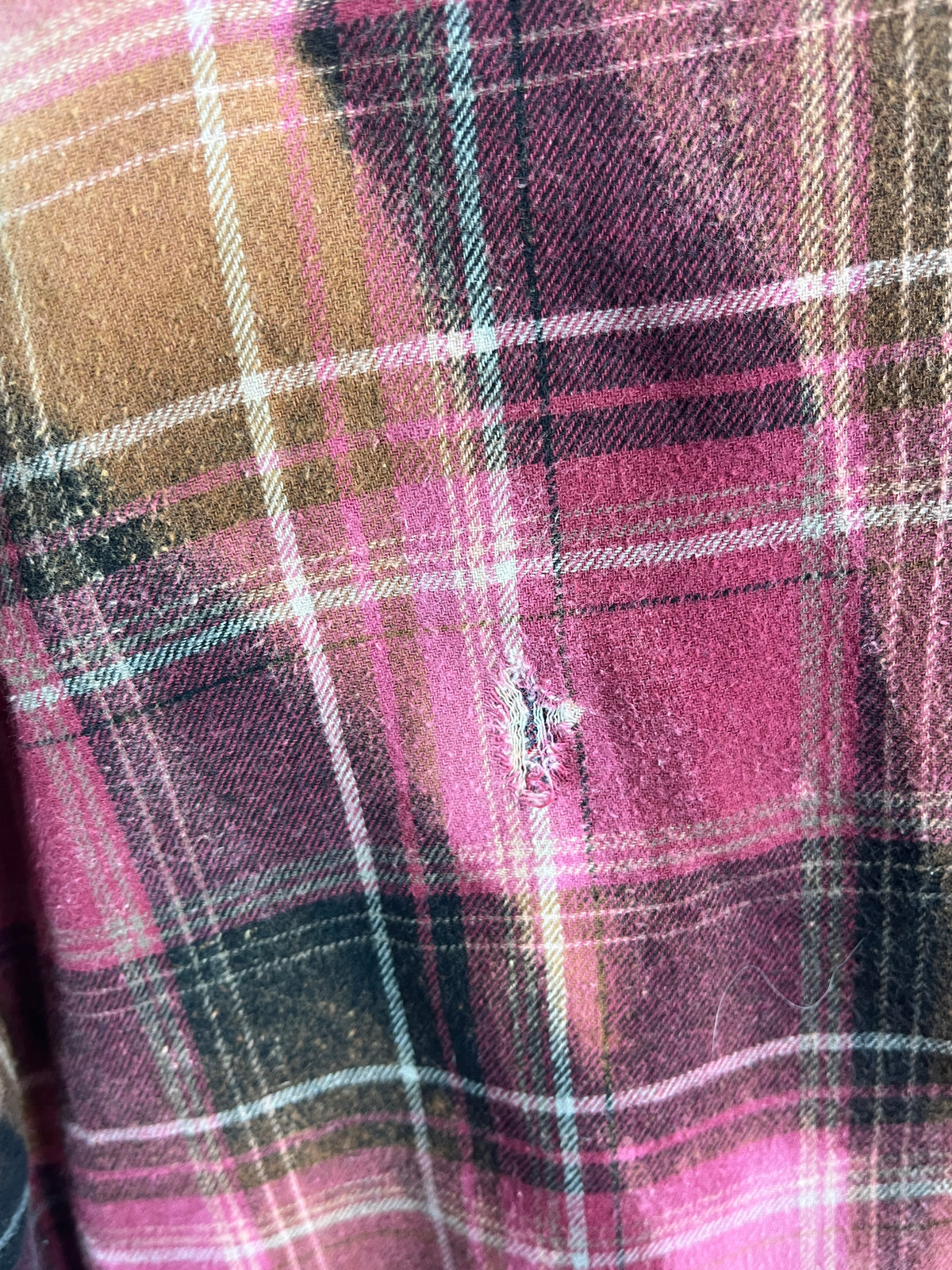 Vintage Hot Pink, Gold, Black and White Flannel Size Large
