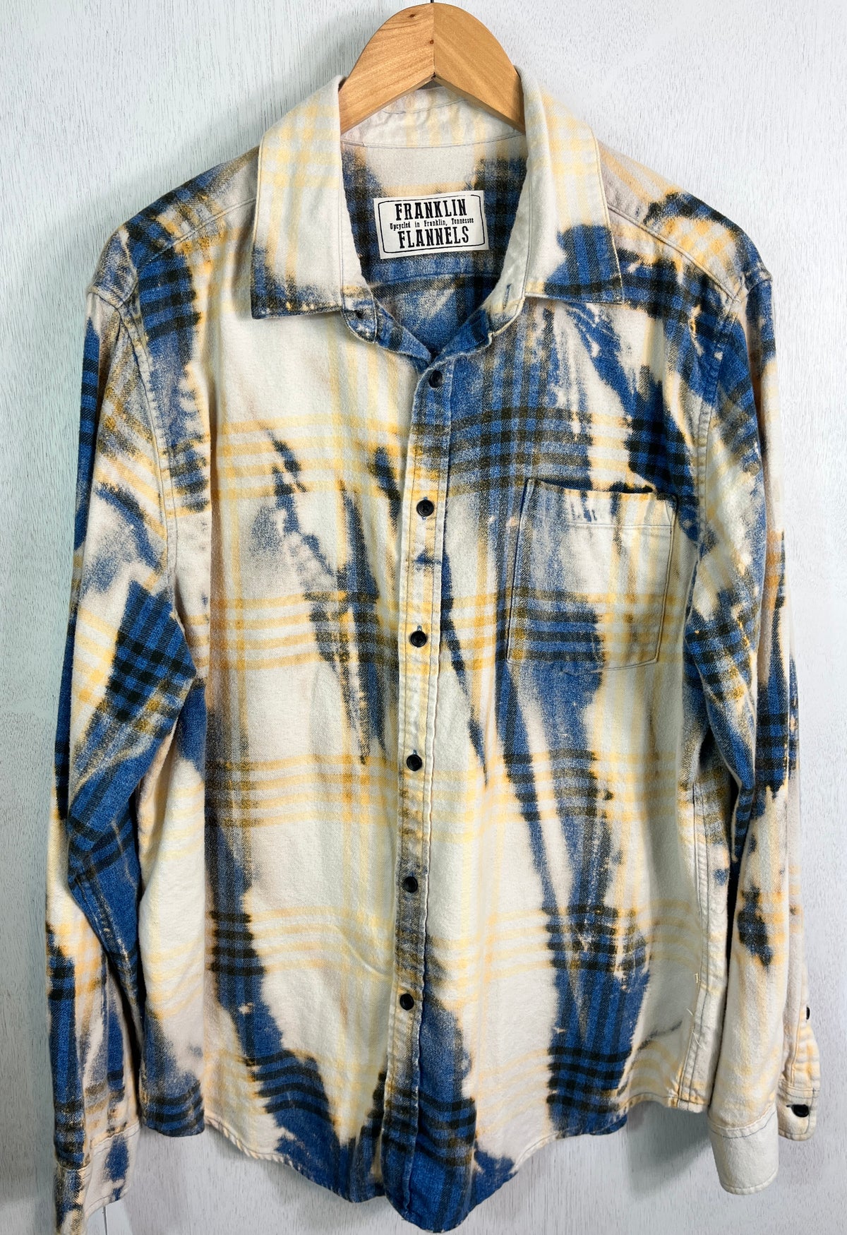 Vintage Cobalt Blue, Black, Yellow and Cream Flannel Size Large