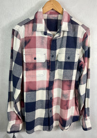 Vintage Navy Blue, White and Pink Flannel Size Medium