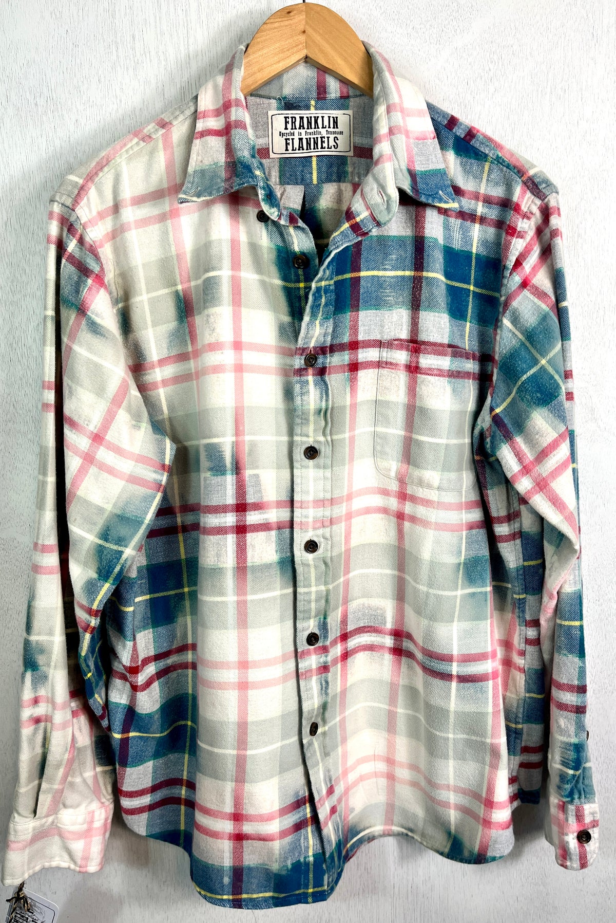 Vintage Turquoise, Red, White and Pink Flannel Size Medium