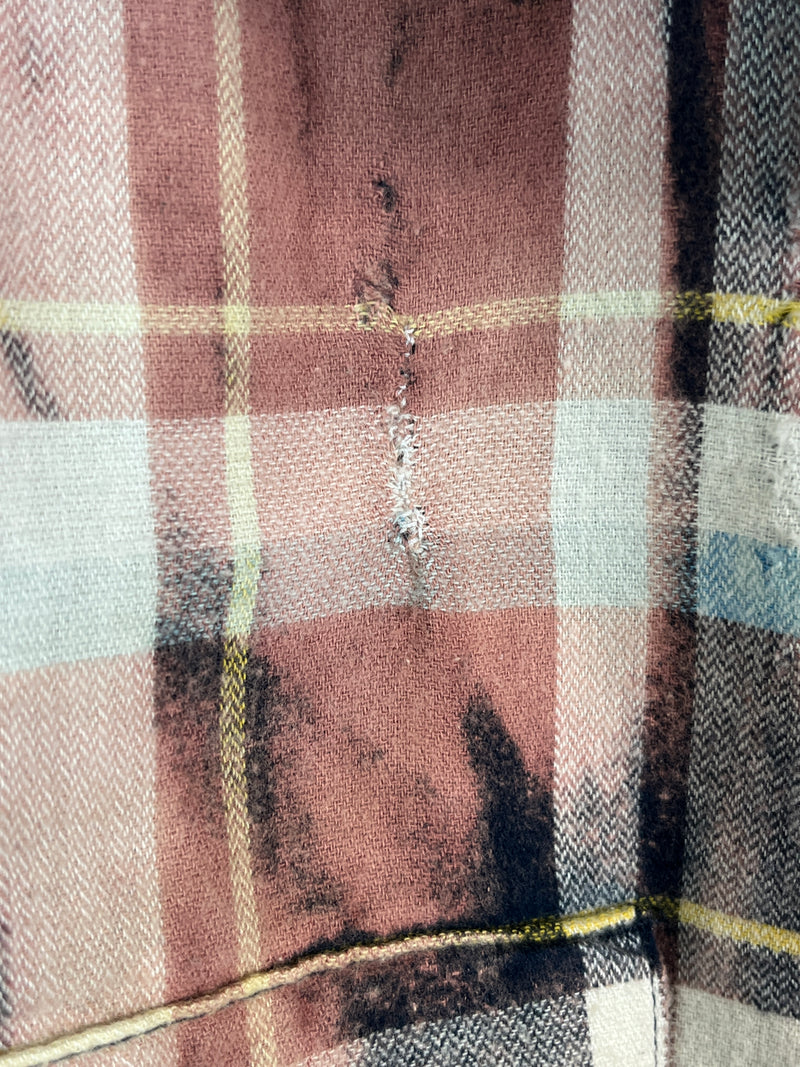 Vintage Navy, Light Blue, Dusty Rose and White Flannel Size Large