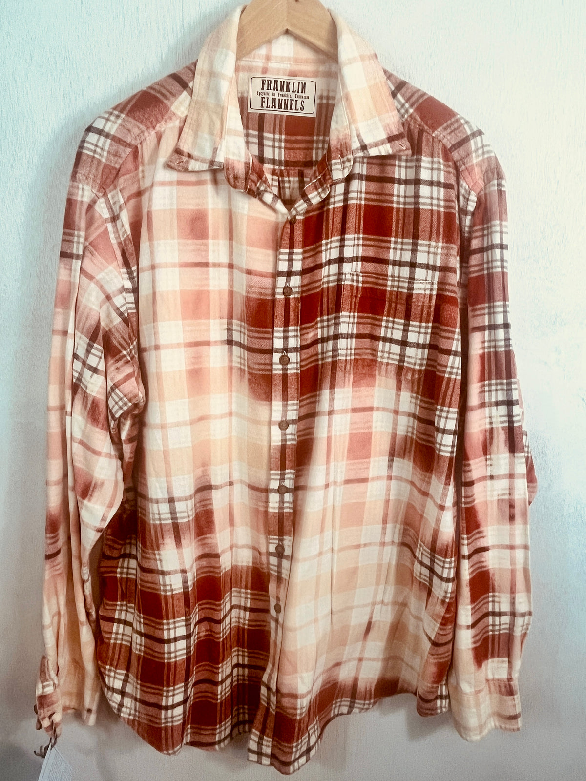 Vintage Brick Red, Black, Peach and White Flannel Size XL