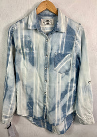 Vintage Light Blue and White Lightweight Cotton Size XS