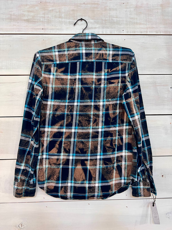 Vintage Navy, light blue, white, and brown Flannel size XS