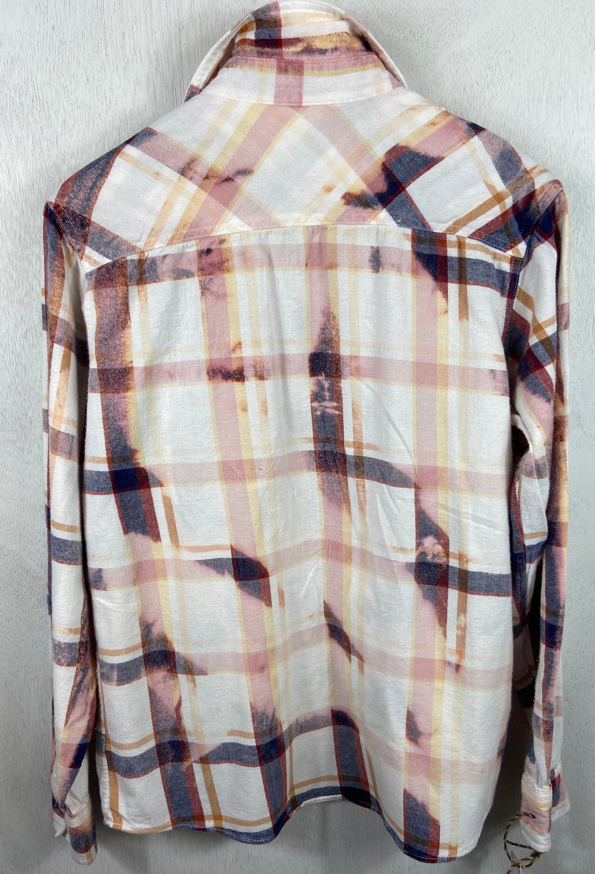 Vintage Navy Blue, Pink, Yellow and White Flannel Size Medium