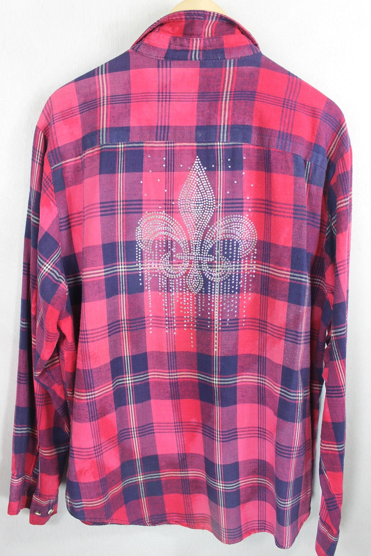 Fanciful Vintage Pink and Navy Flannel with Fleur de Lis Size Large