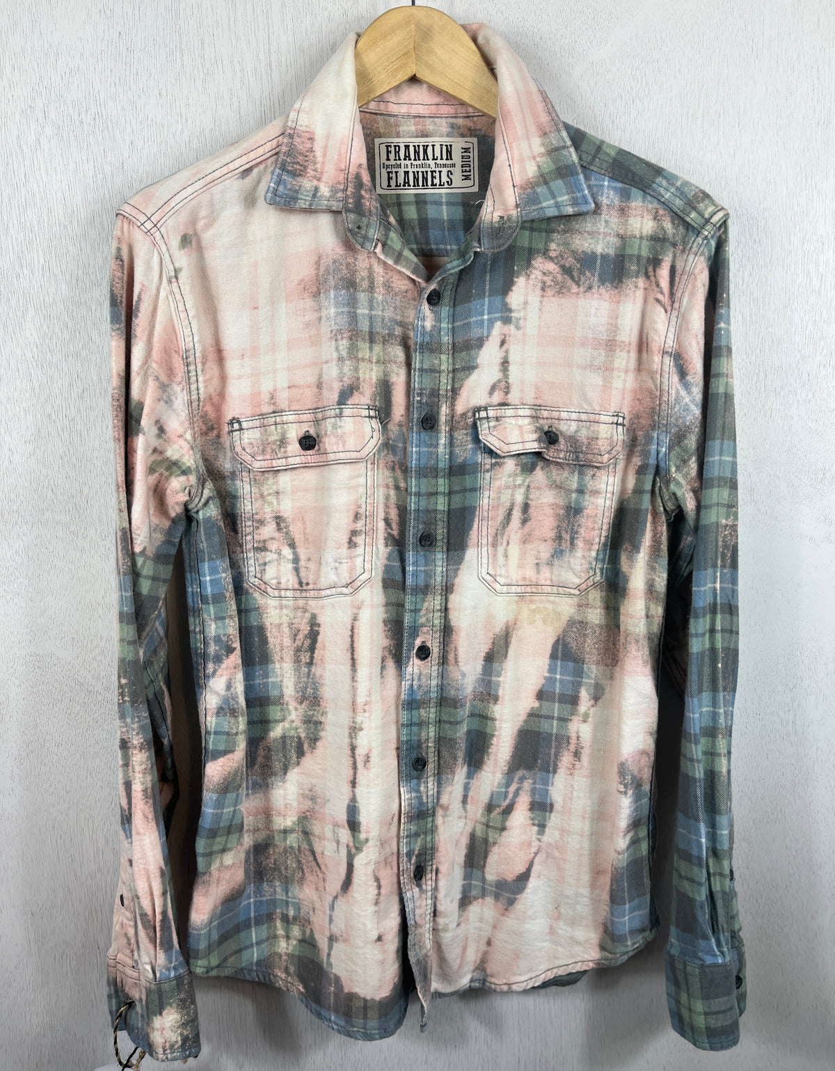 Vintage Pale Blue, Cream, Pink and Seafoam Green Flannel Size Medium