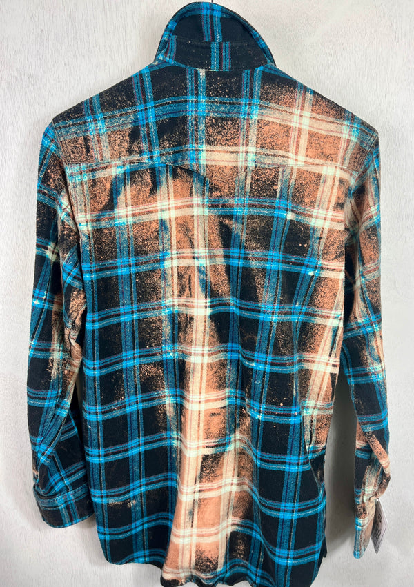 Vintage Western Style Turquoise, Black, White and Gold Flannel Size Small