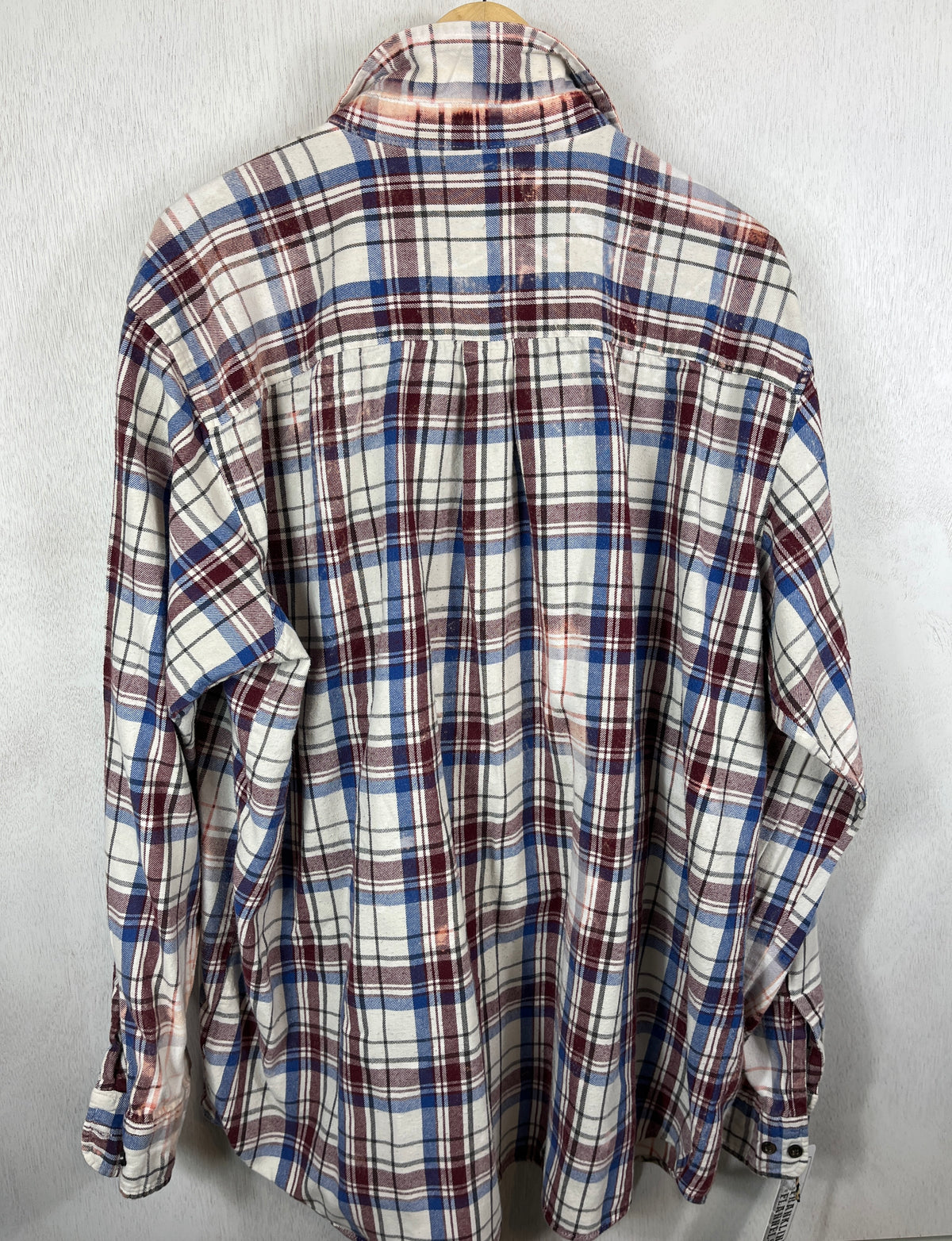 Vintage Light Blue, Maroon, Peach and White Flannel Size XL