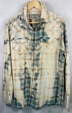 Vintage Western Style Sage Green and Cream Flannel Size Medium