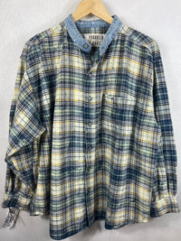 Vintage Navy Blue, Green, Yellow and Cream Flannel Size XL