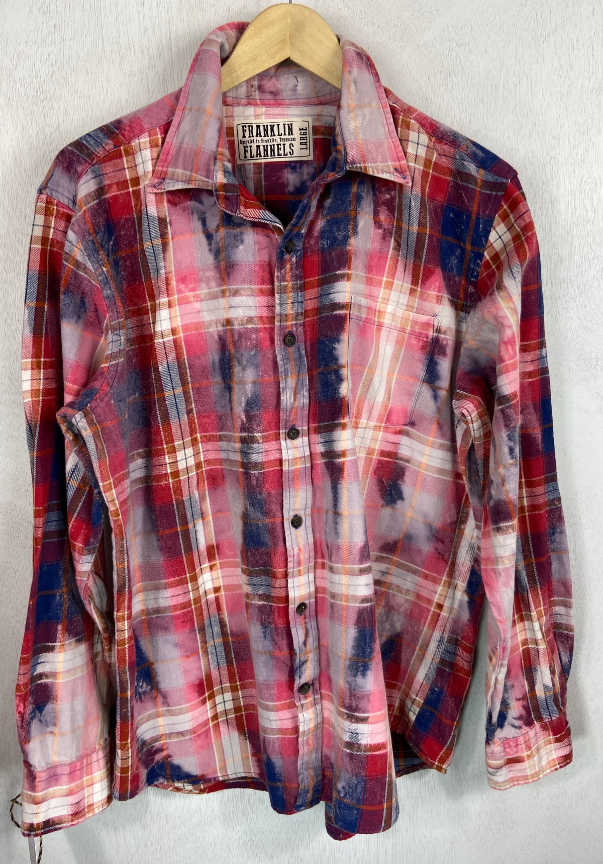 Vintage Red, Navy Blue and White Flannel Size Large