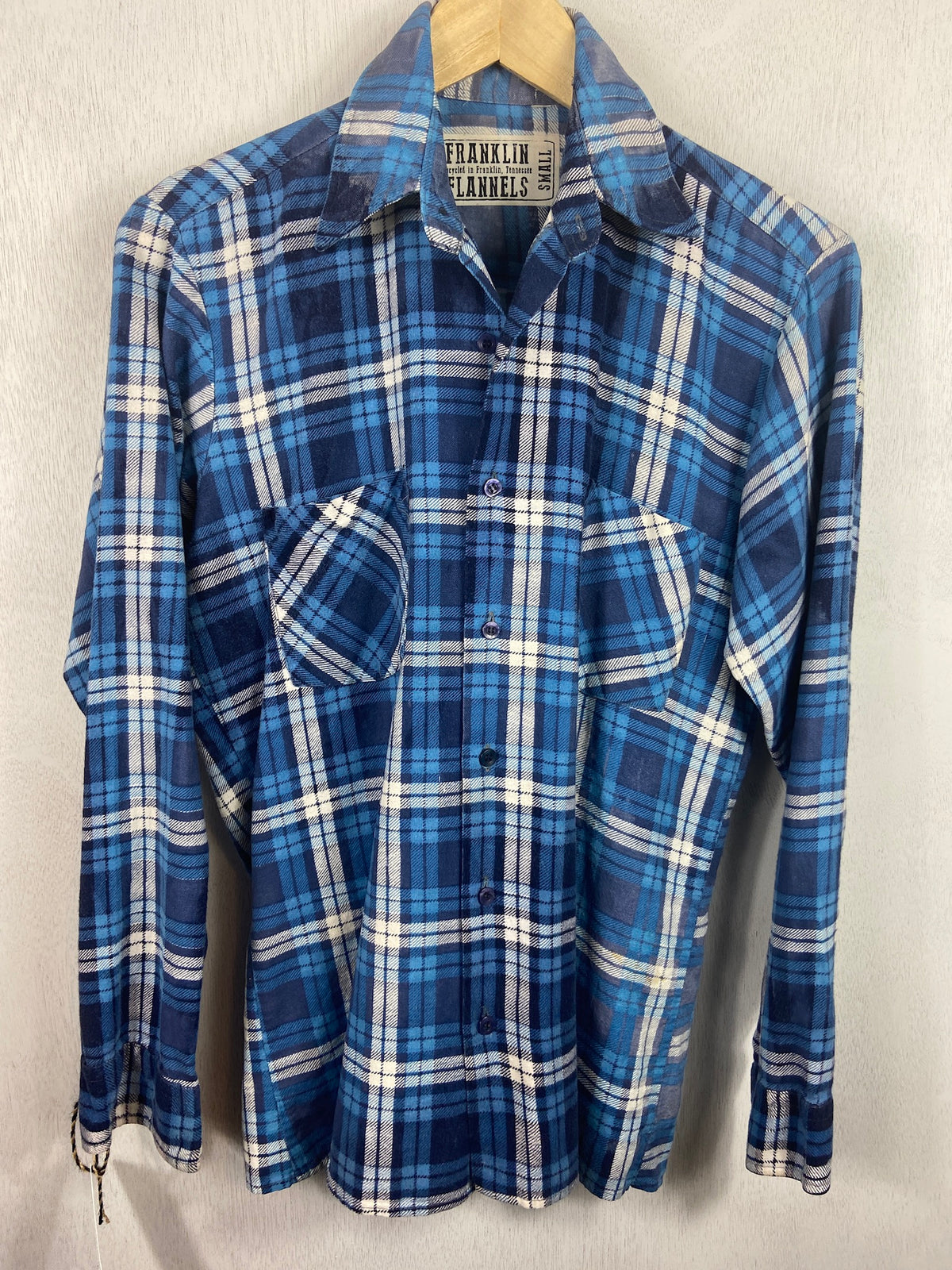 Vintage Retro Navy, Royal Blue and White Flannel Size Small