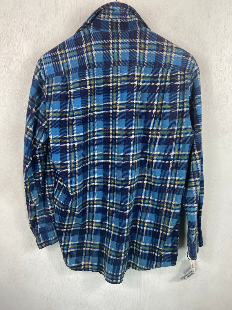 Vintage Retro Royal Blue, Navy, Yellow and White Flannel Size Medium