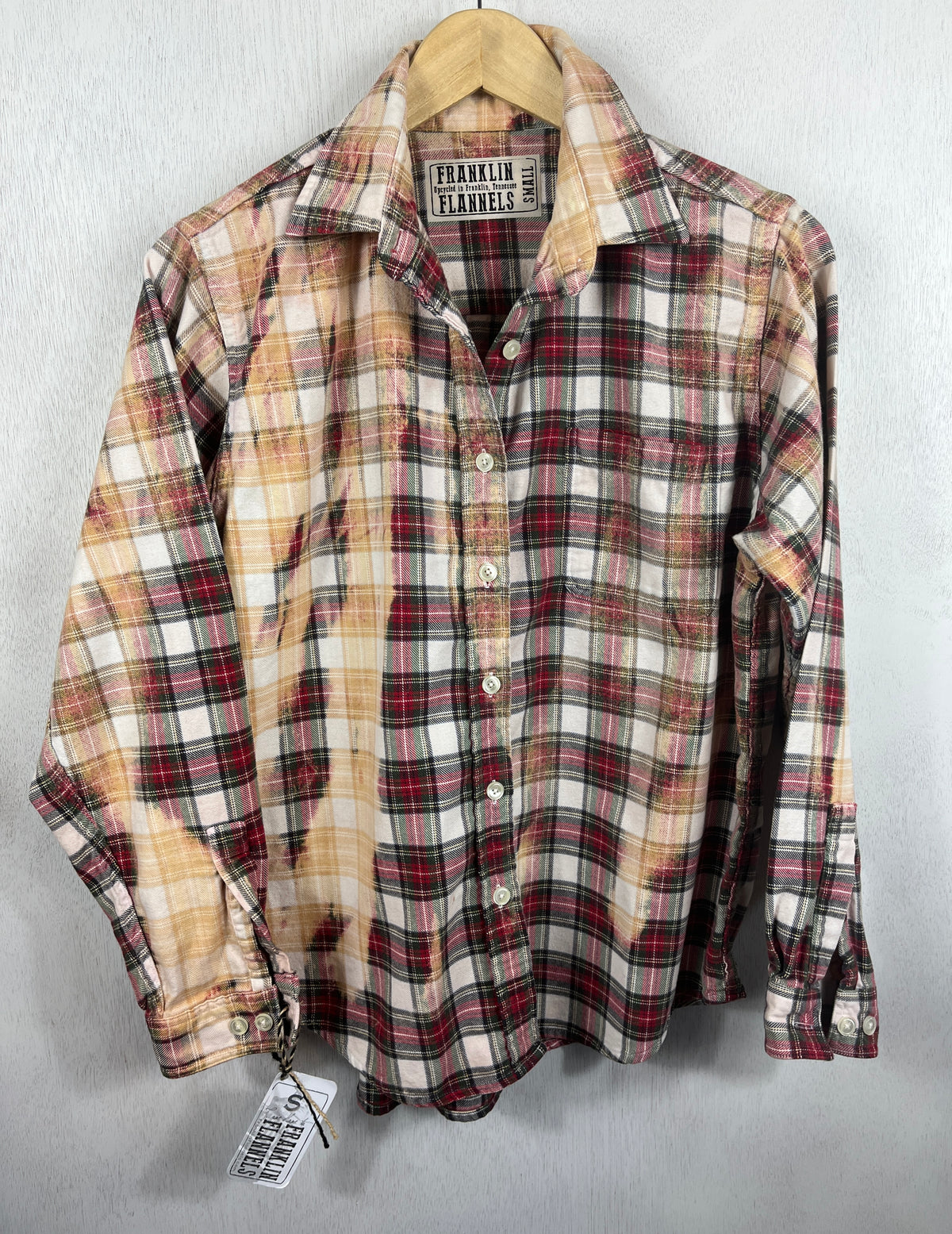 Vintage Red, Green, White and Gold Flannel Size Small