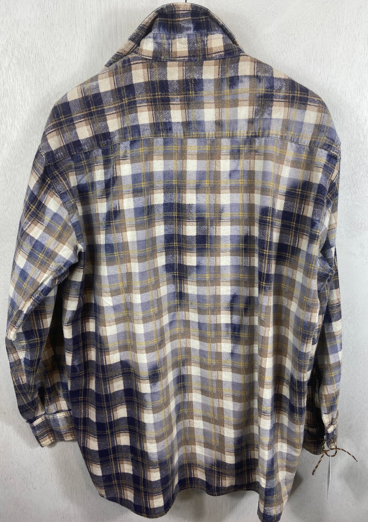 Vintage Retro Navy Blue, White and Yellow Flannel Size XL