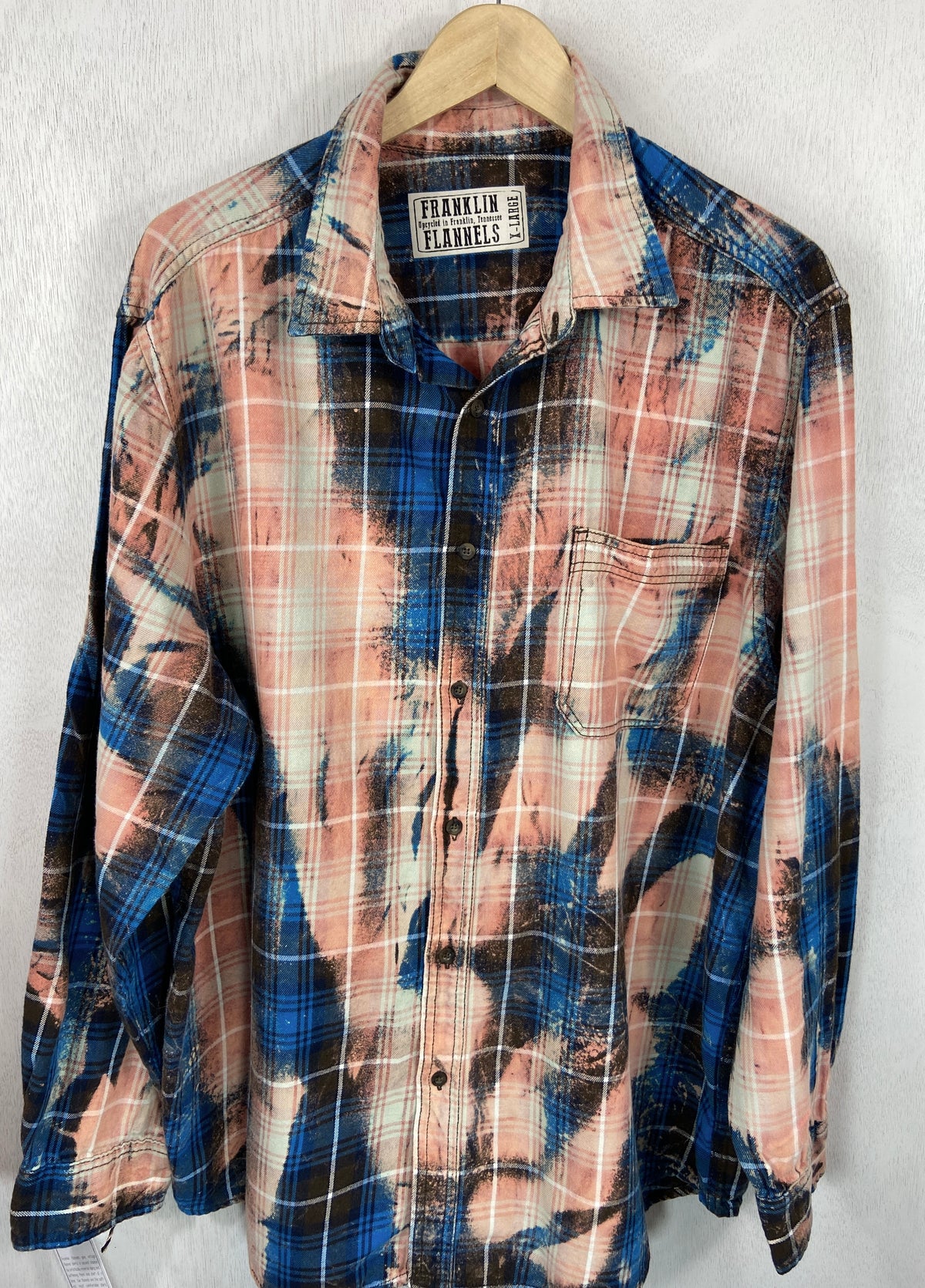 Vintage Royal Blue, Cream and Pink Flannel Size XL