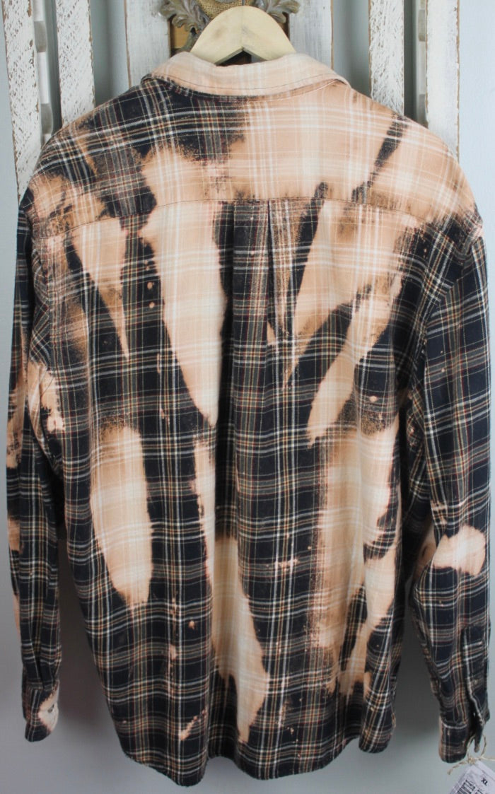 Vintage Black, Dark Grey, and Cream Flannel Size Extra Large