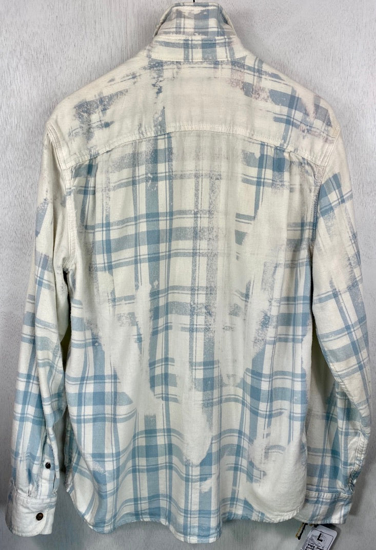 Vintage Light Blue and White Flannel Size Large