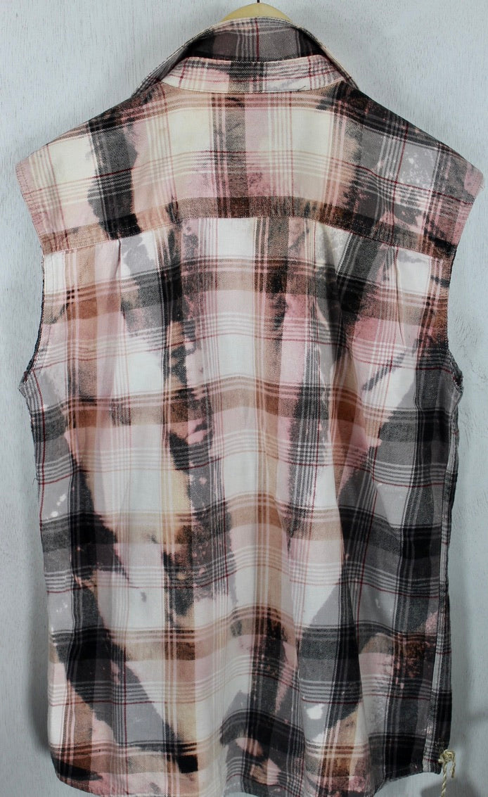 Vintage Pink, Grey and White Sleeveless Flannel Size Medium