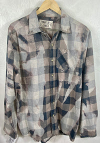 Vintage Grey and Navy Blue Flannel Size Large