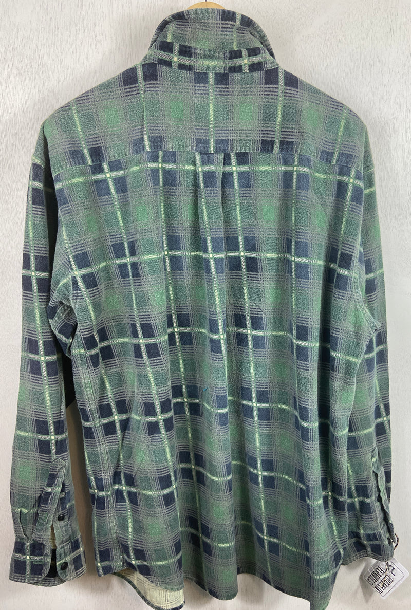 Vintage Retro Green, Navy Blue and White Flannel Size XL