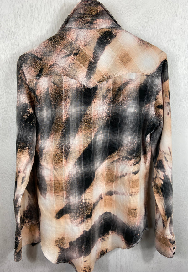 Vintage Western Style Grey, Peach and Cream Flannel Size Small