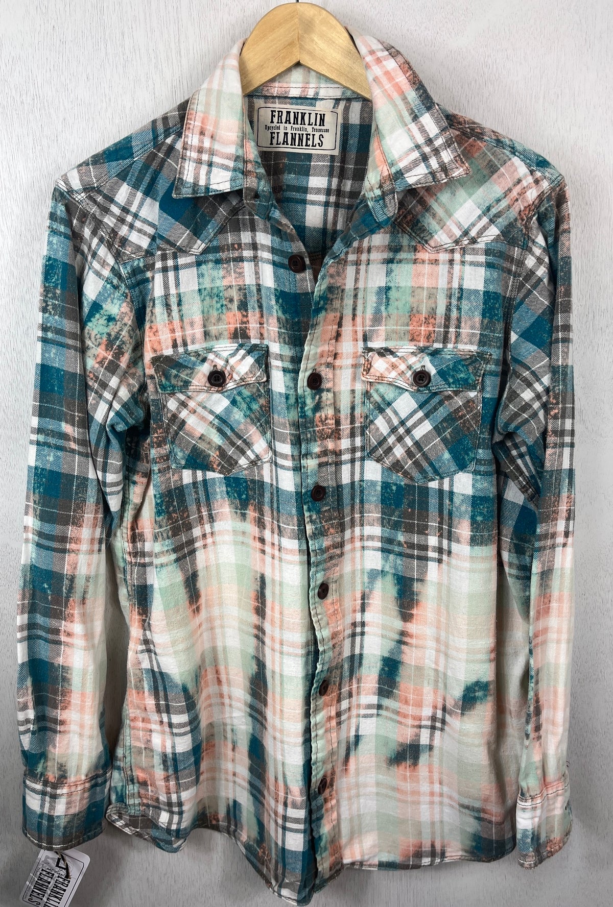 Vintage Teal, White, Peach and Taupe Flannel Size Large