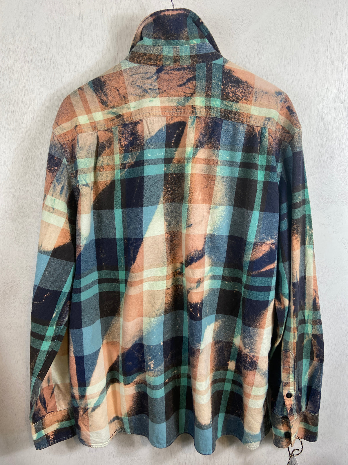 Vintage Turquoise, Peach and Navy Flannel Size XL