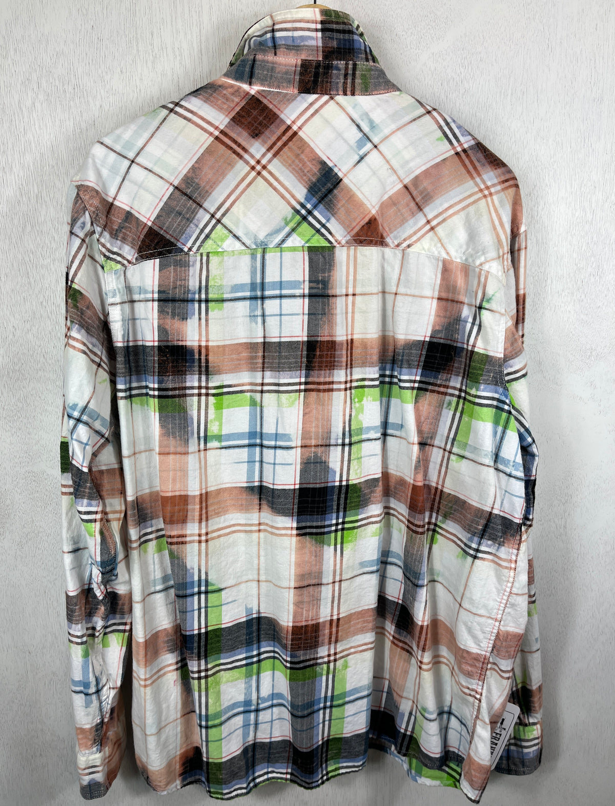 Vintage Western Style Navy, Light Blue, Green, Peach and White Flannel Size XL