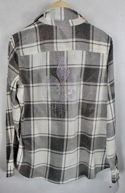 Fanciful Vintage Grey and White Flannel with Fleur de Lis Size Small