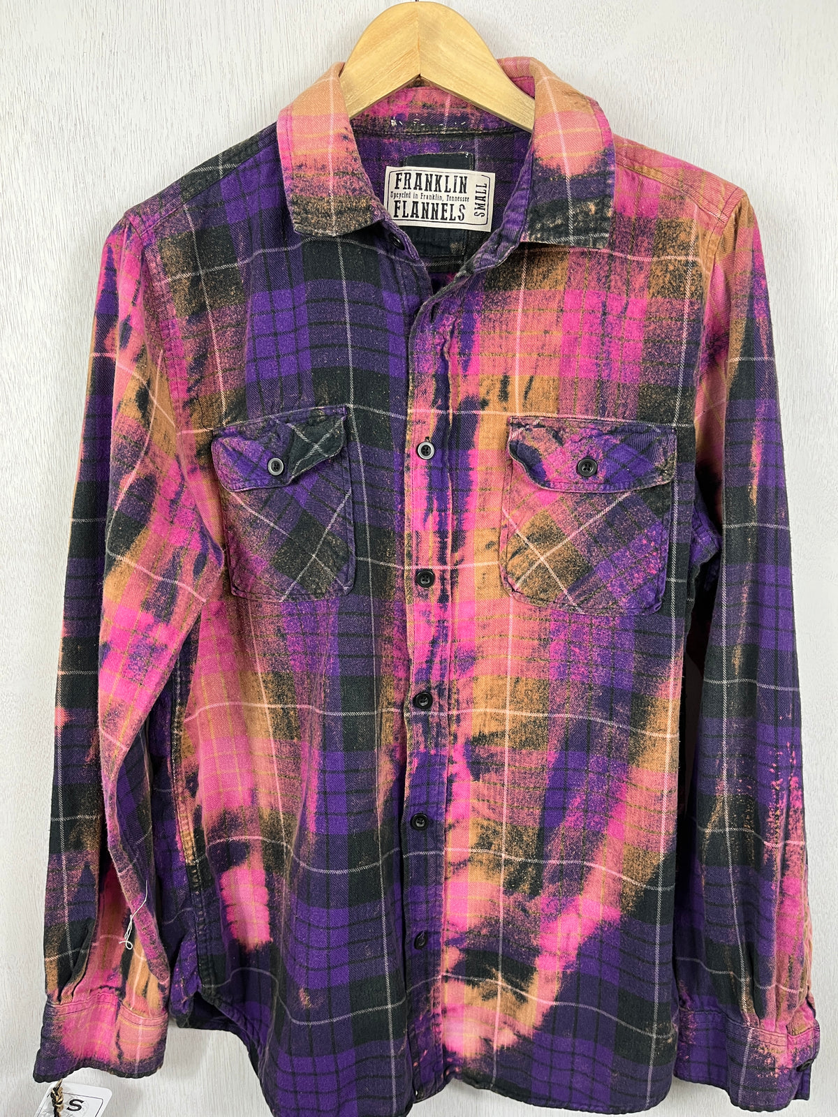 Vintage Purple, Pink, Black and Gold Flannel Size Small